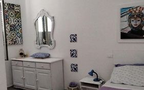 Casetta Blu Mondello zona Partanna
